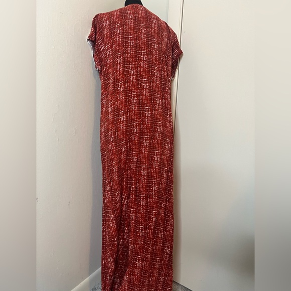 Embroidered Maxi Dress - Picture 4 of 5